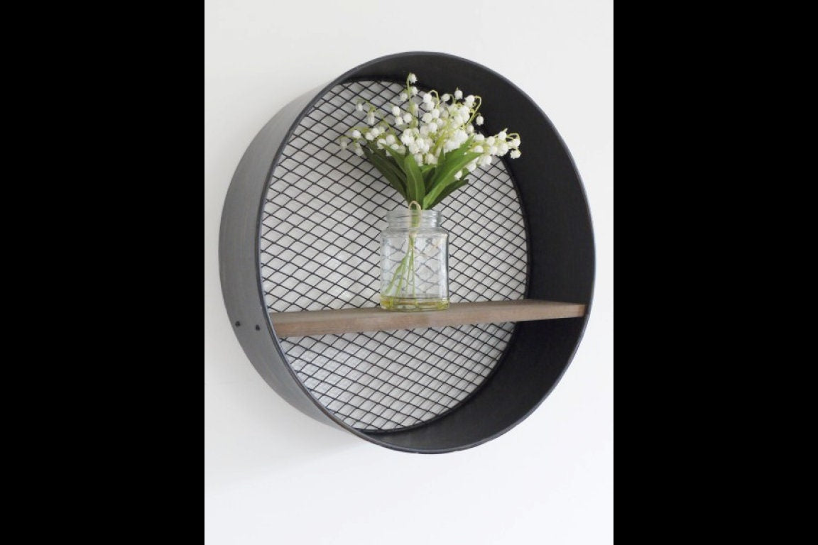 Retro Industrial Metal Wall-Mounted Circular/Round Wooden Shelf with Mesh Back