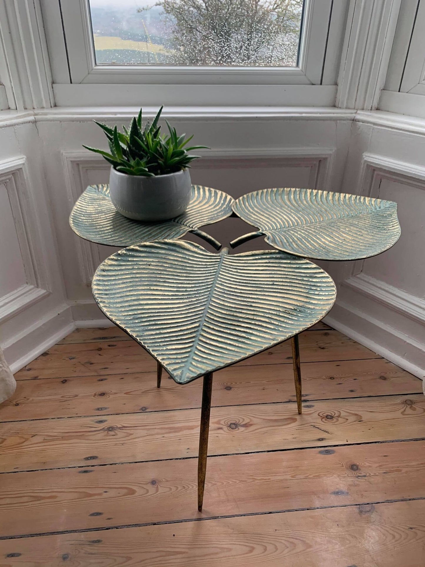 Metal Palm Leaf Table Design Tripod Side Table ON TREND