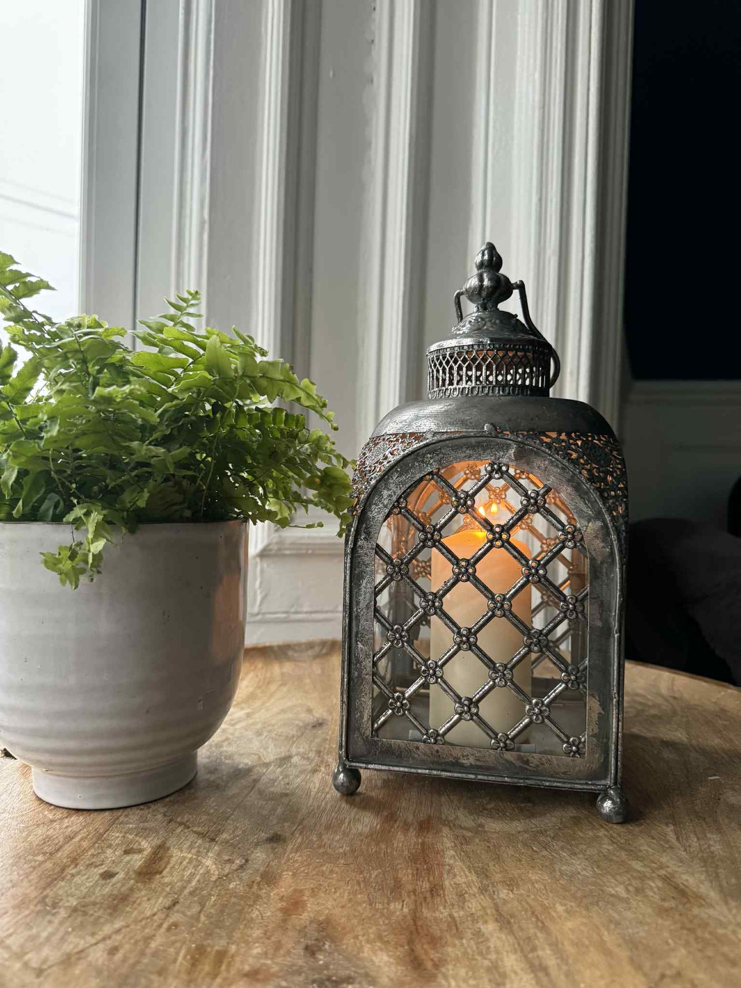 Candle Holder Lantern Metal and Glass Gothic Lattice Lamp